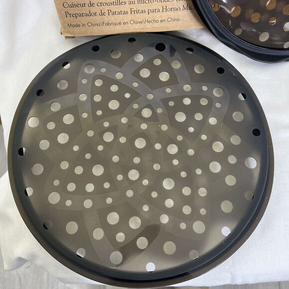 The Pampered Chef Microwave Chip Maker Silicone (Set of 2) 1241 - Picture 5 of 9